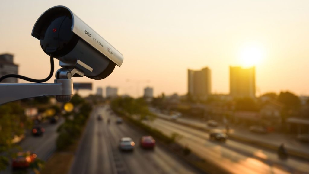 Traffic surveillance camera