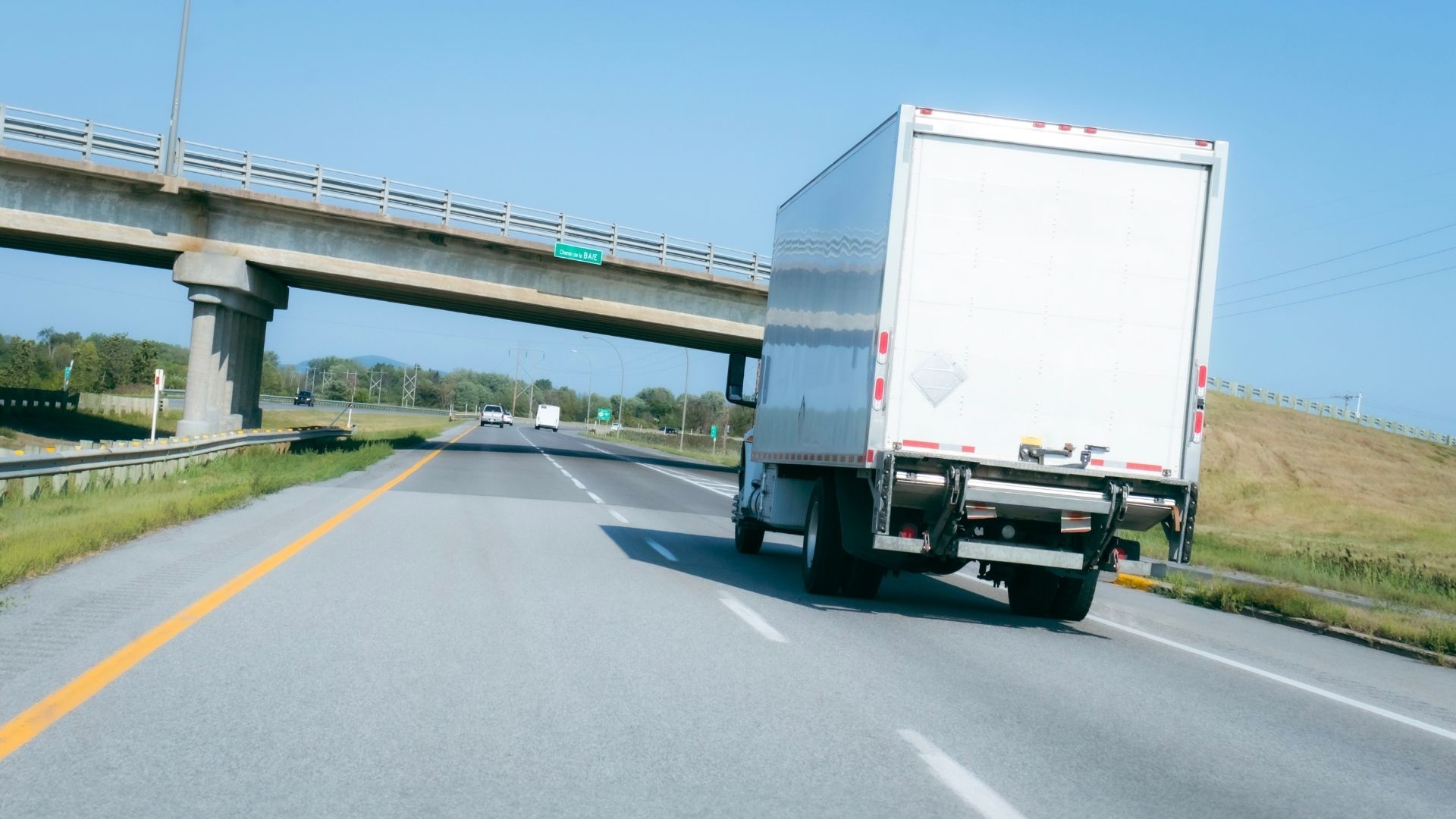 Box Truck Crosses Into Traffic on Hwy. 85: Who Is Liable?
